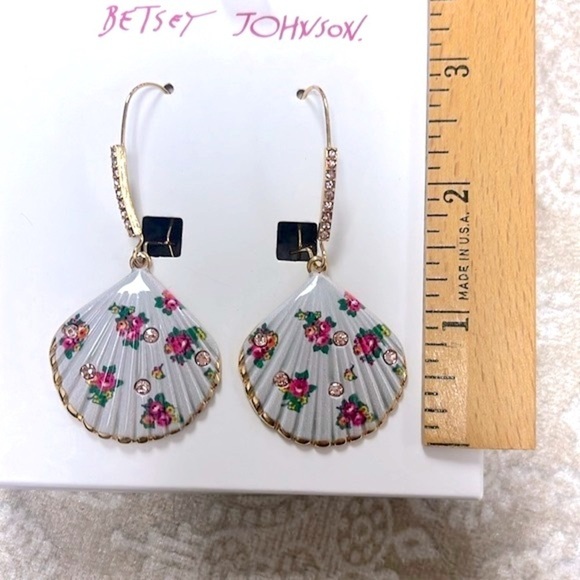 Brand New Betsey Johnson Floral Seashell Rhinestone Drop Earrings Beach Tropical - Picture 10 of 14